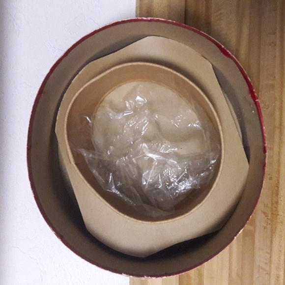 Vintage Tardy Custom Hatter Men's  Black Fedora Hat with Red Feather - Picture 10 of 11